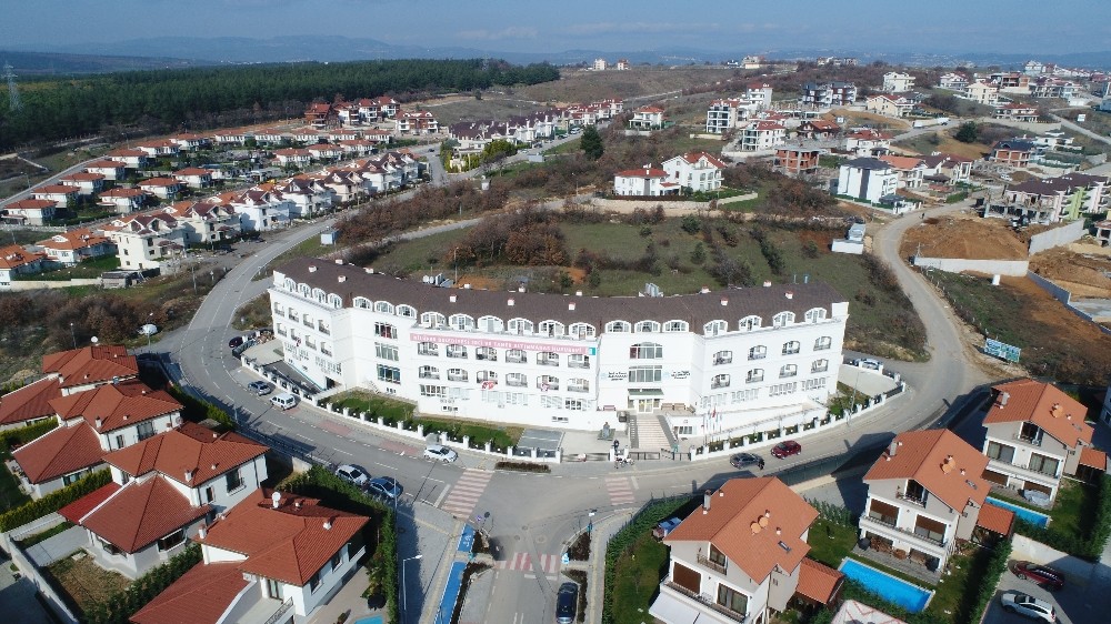 Nilüferde Yaşlılar 5 Yıldızlı Huzurevinde Kalıyor