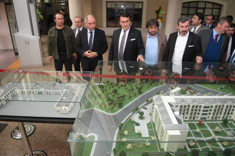 Osmangazi Meydanının Temeli Yazın Atılıyor