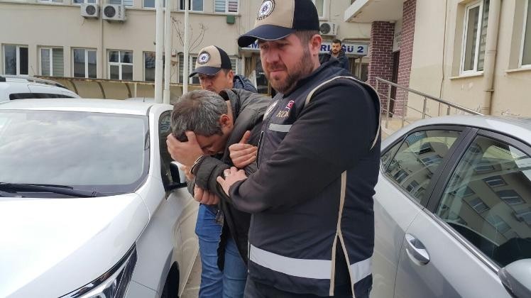 Sahte Profesör Savcının İtirazı Üzerine Tutuklandı