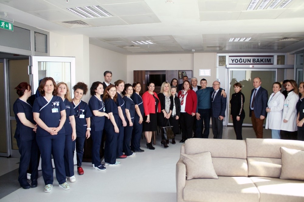 78 Girişli Eczacılardan Yoğun Bakıma Destek