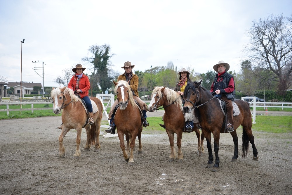 Abdli Kovboyların Türk Atlarıyla İmtihanı