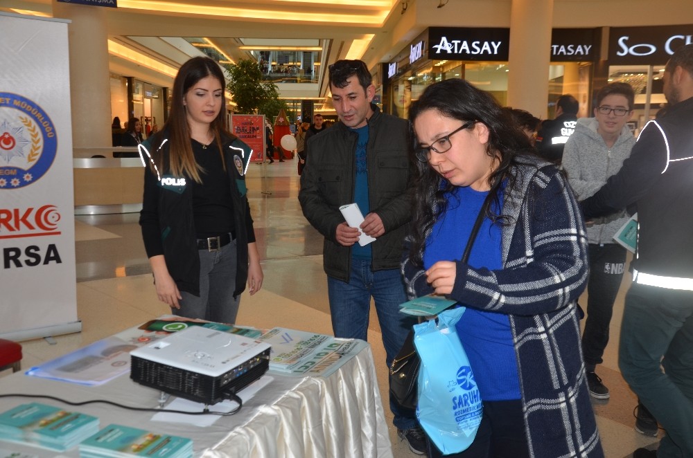 Avmde Narkotik Köpeğiyle Uyuşturucuyla Mücadele