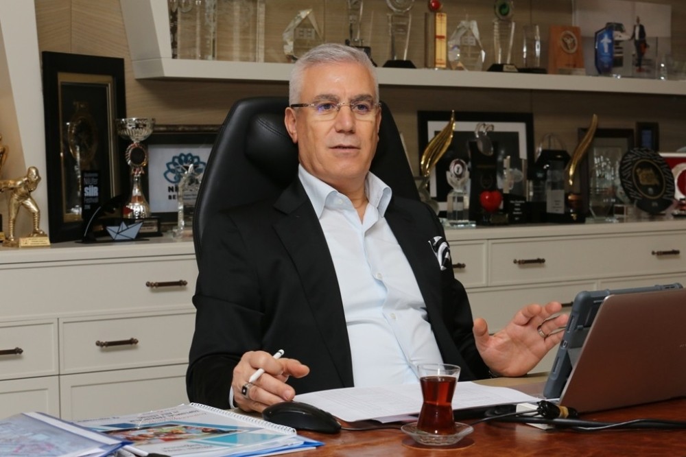 Bozbey Türkiyedeki En Başarılı Belediye Başkanları Arasında