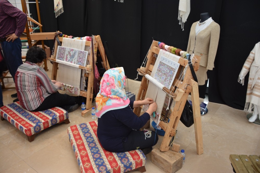 Bursa İpeği Görücüye Çıktı