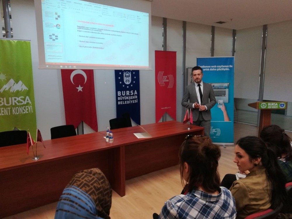 Bursada Geleceğin Gazetecilerine Uyuşturucuyla Mücadelenin Medyadaki Önemi Anlatıldı