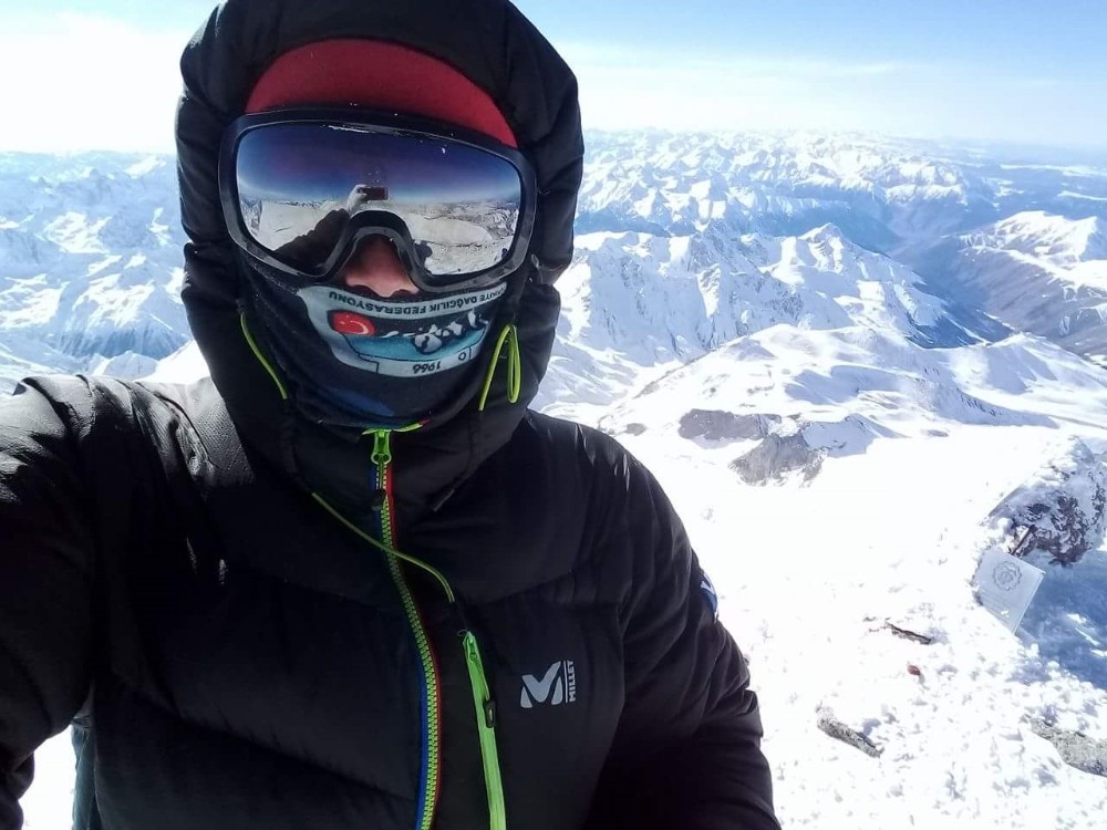 Bursalı Dağcı, -40 Derecede Avrupanın Zirvesine Tırmandı