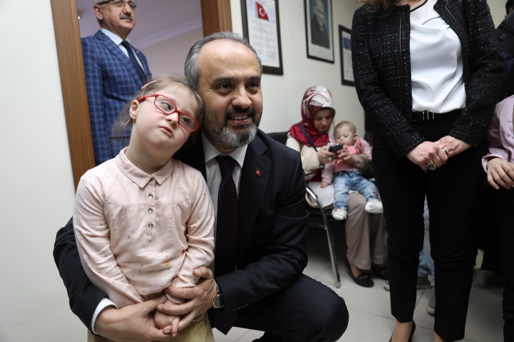 Büyükşehirden ‘Down Sendromlu Çocuklara Destek