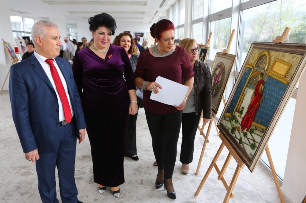 Çiviyle Telin Estetik Buluşması Bu Sergide