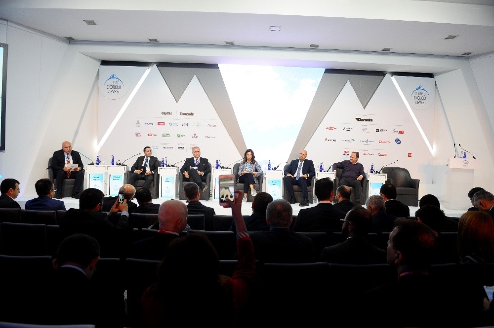 Ekonomi Zirvesinde Global Fırsatların Geleceği Konuşuldu