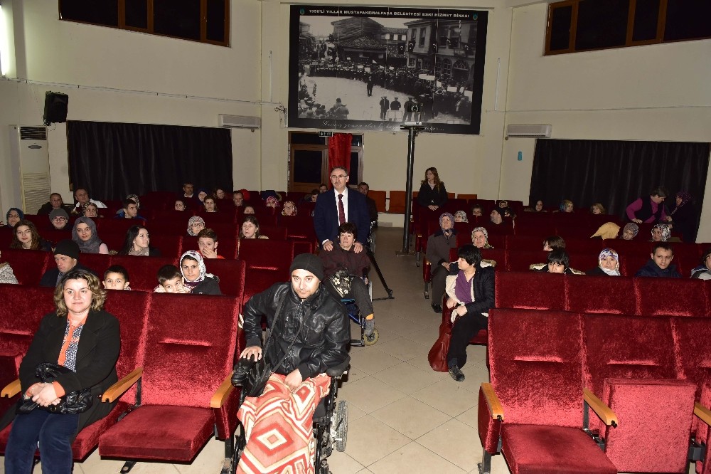 Engellilere Özel Film Gösterimi