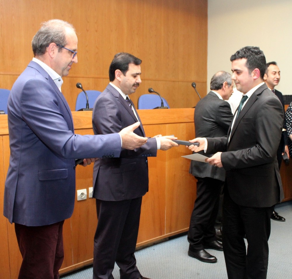 Klavye İmtihanında Başarılı Olan Katipler Ödüllendirildi