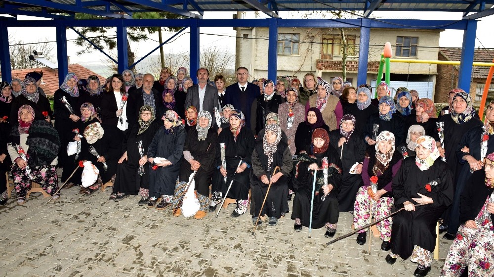 Kurtulan, Kırsaldaki Kadınlarla Buluştu