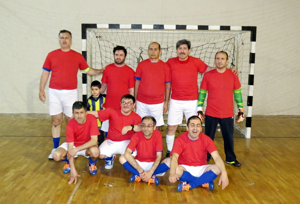 Mudanya Polis Gücü Engellilerle Maç Yaptı