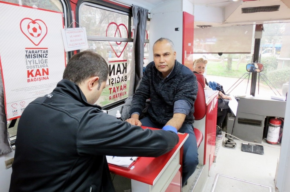 Mudanyalılar Kan Vermek İçin Yarıştı