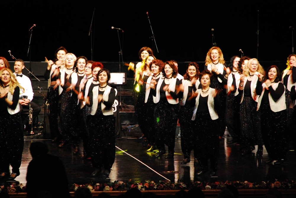 Nilüfer Kadın Korosu Riga Yolcusu