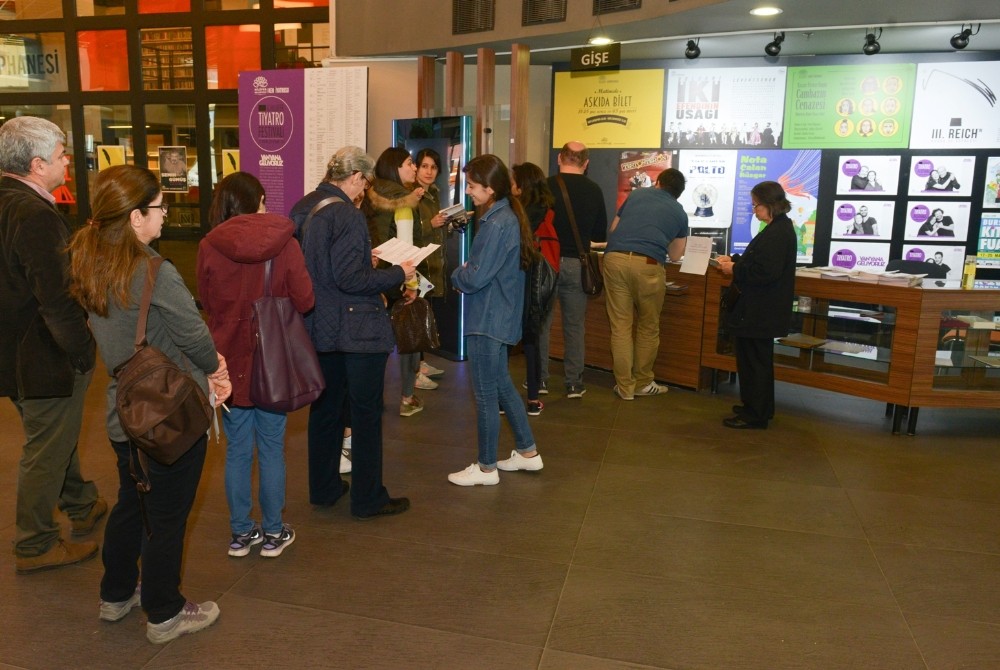 Nilüfer Tiyatro Festivaline Büyük İlgi