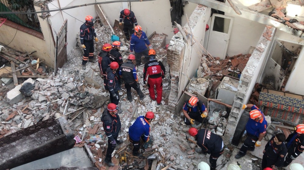 Okula Giderken Patlamada Öldü