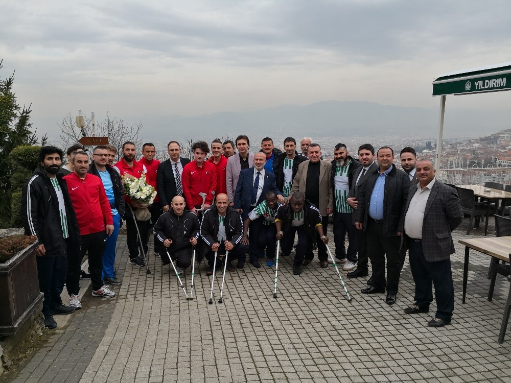 Osman Çakmak: Hainlerin Üzerine Gideceğiz