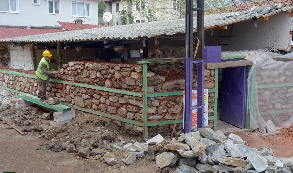 Osmangazi Belediyesi Eski Bursayı Gün Yüzüne Çıkarıyor