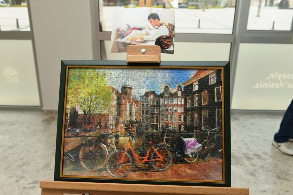 Otizmli Mertin İlk Sergisi Nilüferde