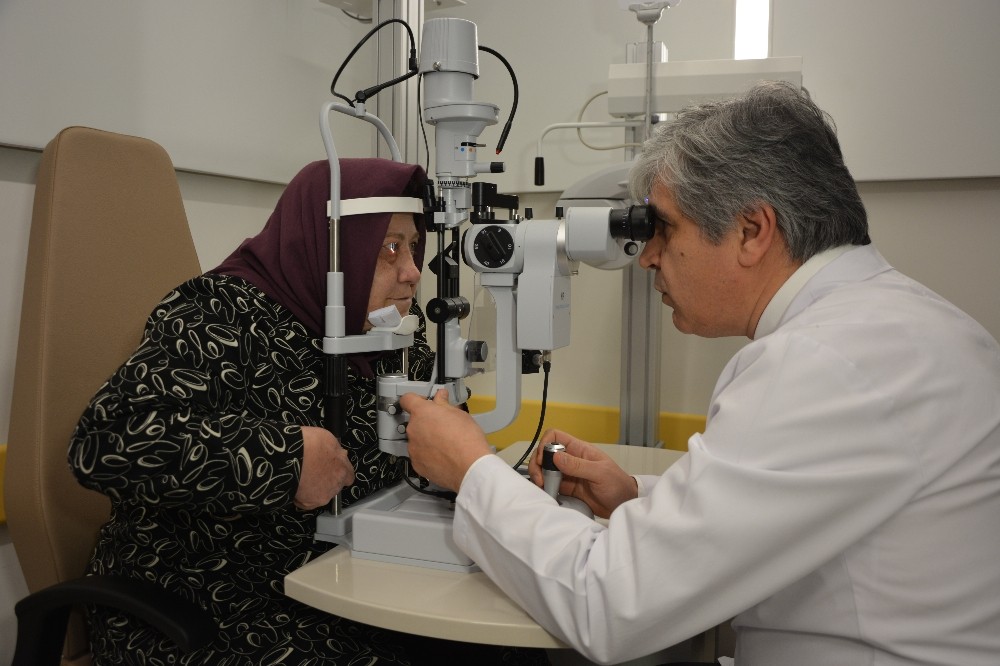 Oturarak Katarakt Operasyonu