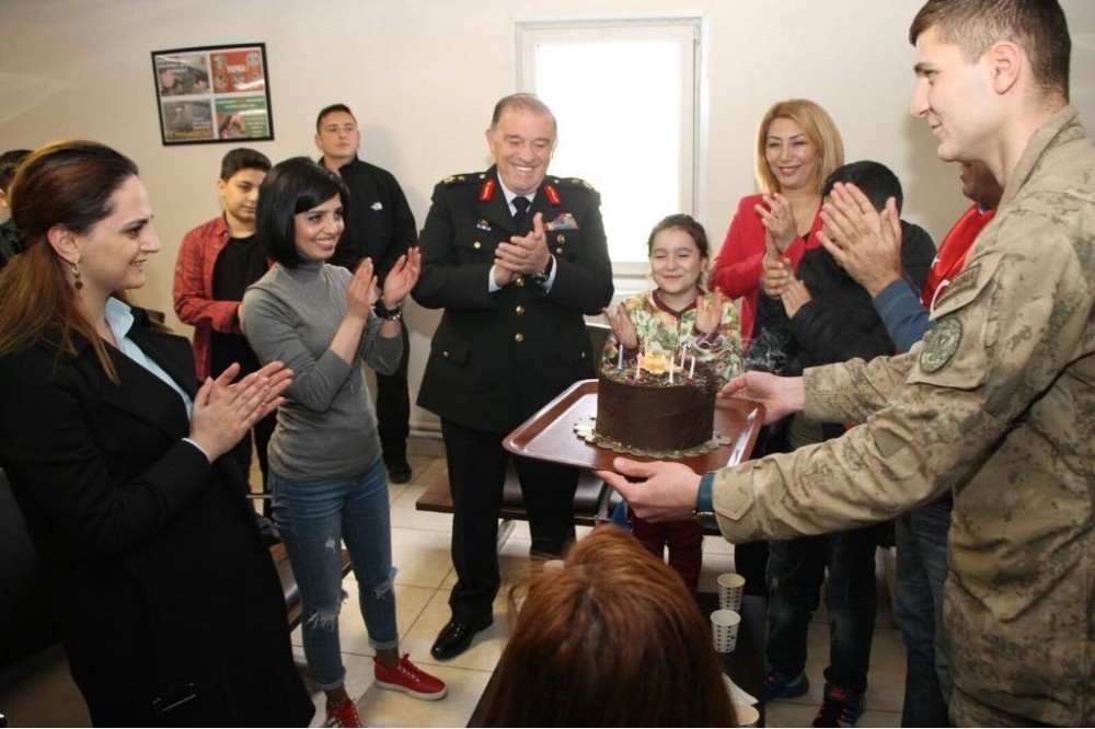 Şehit Çocuklarından Jandarmaya Çıkarma