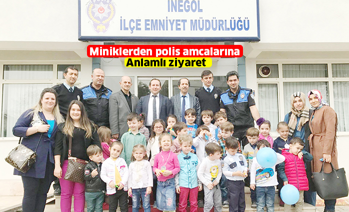 Miniklerden polis amcalarına anlamlı ziyaret