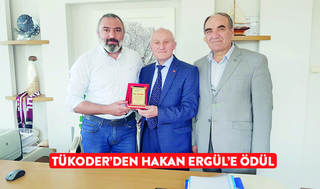 TÜKODER’den Hakan Ergül’e ödül