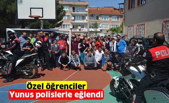 Özel öğrenciler Yunus polislerle eğlendi