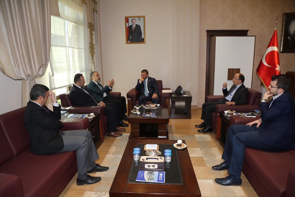 Aktaş Üniversitelilerle Buluştu