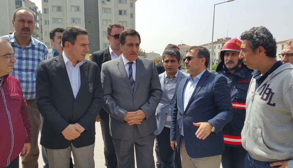 Bursa Valisi Yangının Çıktığı Hastaneye Gelerek Açıklama Yaptı