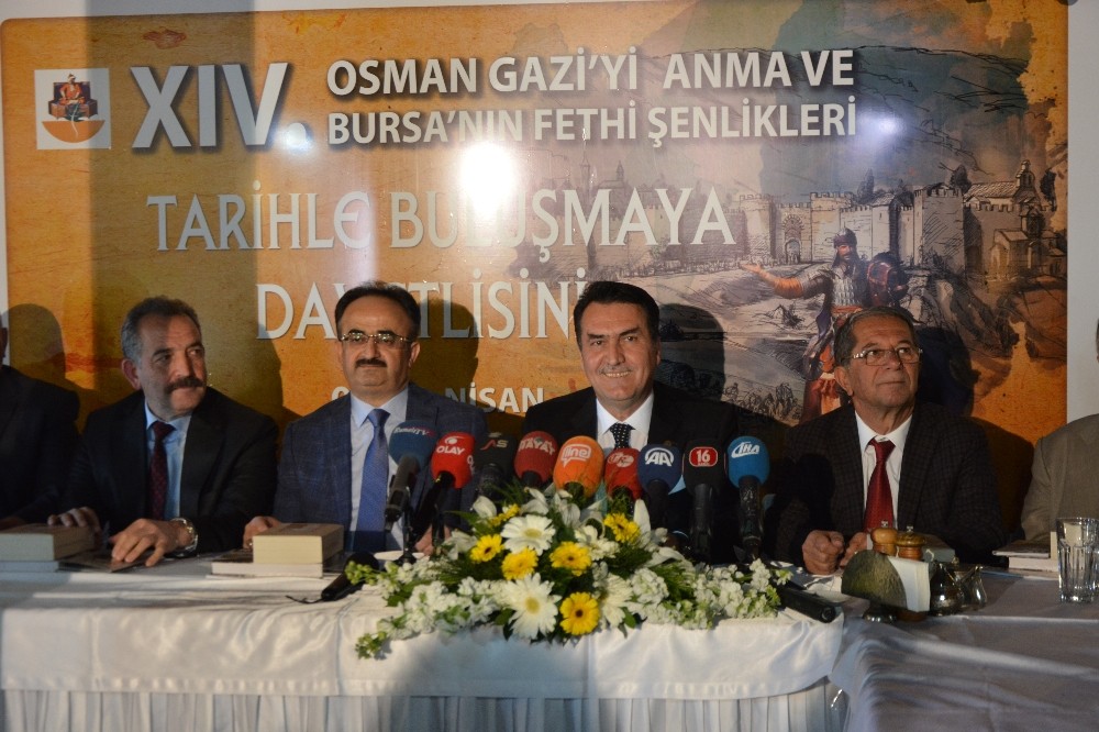 Bursada Ünlü Sanatçılarla Fetih Şenliği Ve Tarihi Buluşmaya Davet