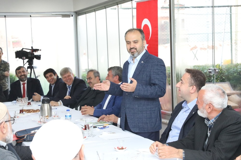 Büyükşehirin Öncelikli Hedefi Ulaşım