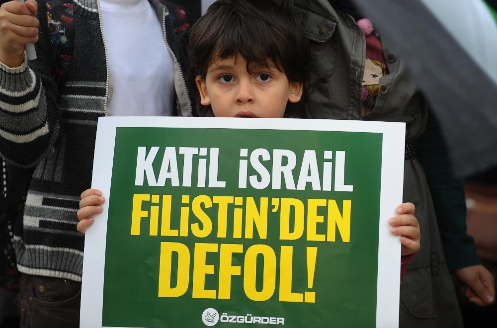 Filistindeki Saldırı Bursada Protesto Edildi