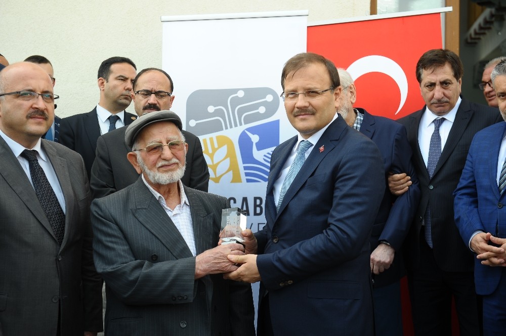 Hakan Çavuşoğlu: “Sskyı Batıran Adam Bugün Sağlık Sistemiyle İlgili Laf Ediyor”