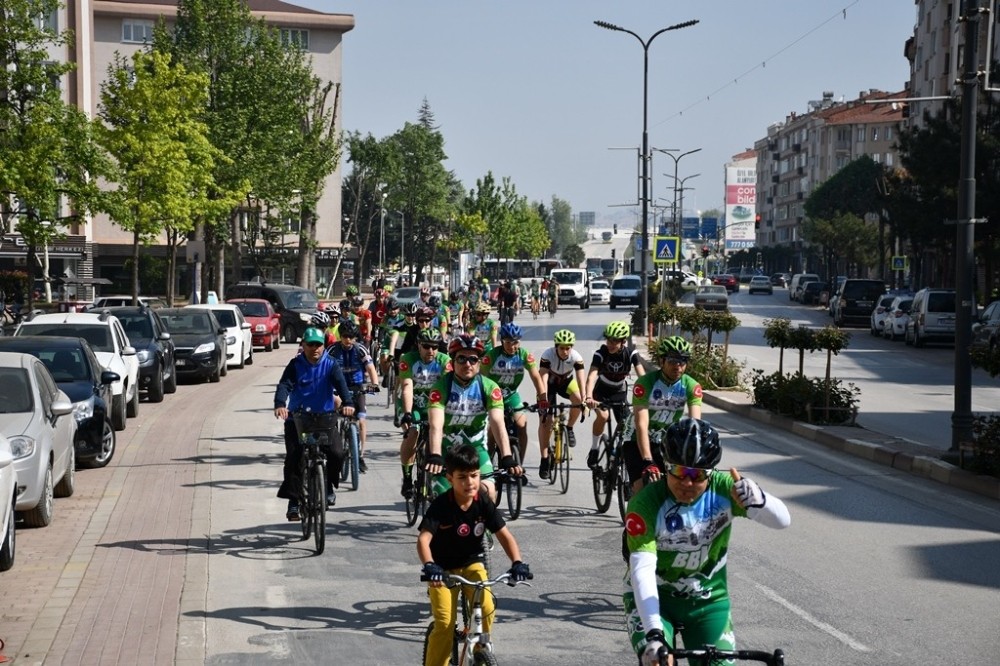 İnegölün Güzelliklerine Pedal Çevirdiler