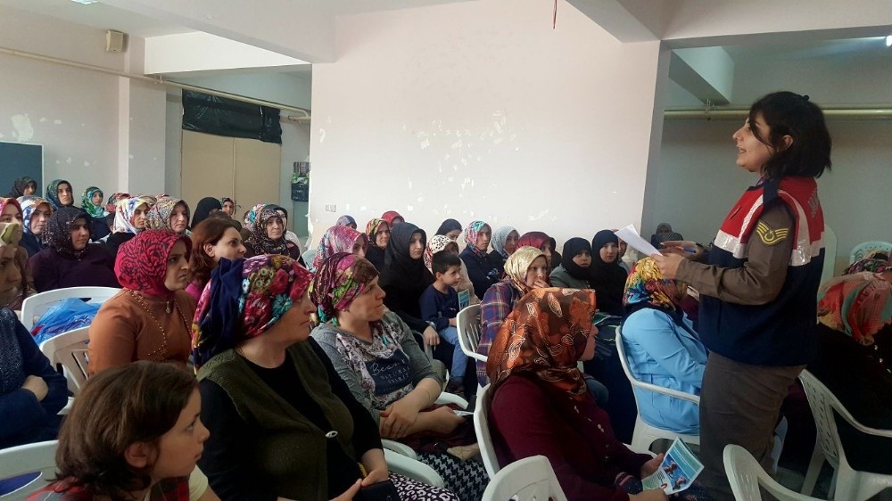 Jandarma Ekiplerinden Uyuşturucu Semineri