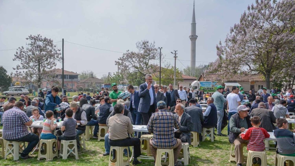 Karacabeyde Köy Mevlitlerine Belediye Desteği