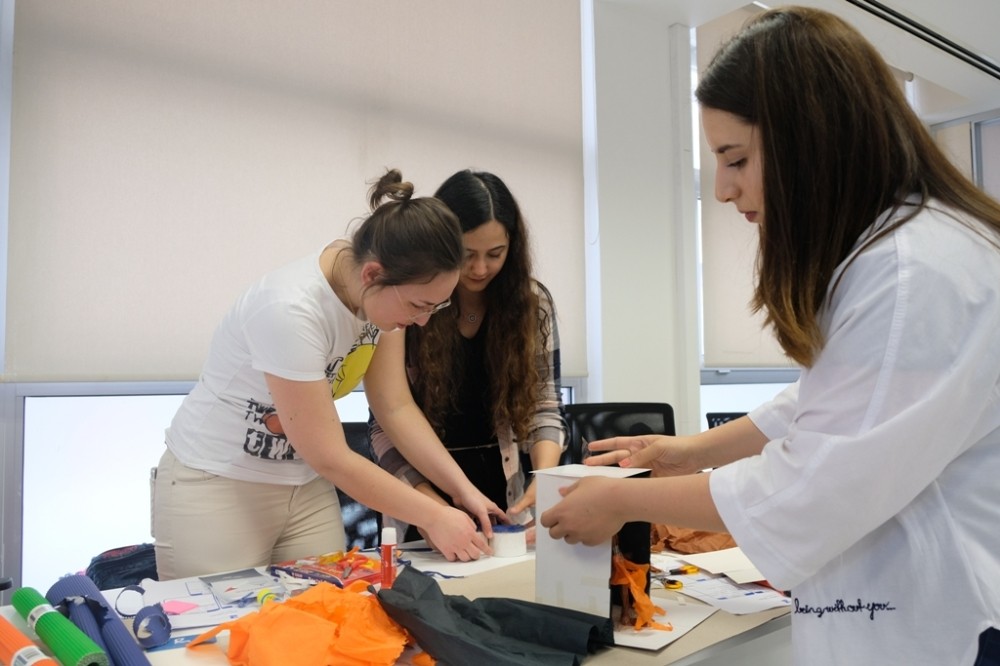 Kendi İşini Kurmak İsteyen Gençlere Eğitim