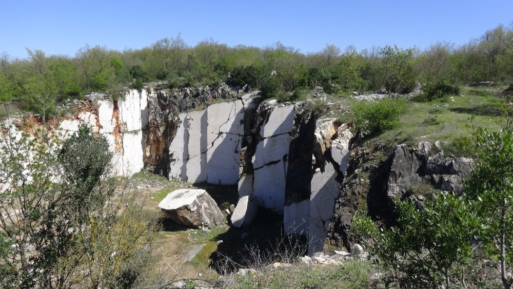 Mermer Çukuruna Düşen Çoban Öldü