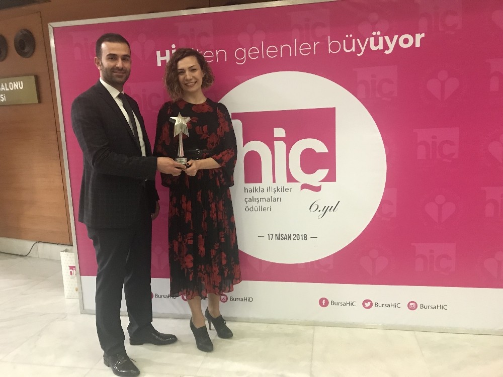 Meşhur Anne Sözleri Ekere Ödül Kazandırdı