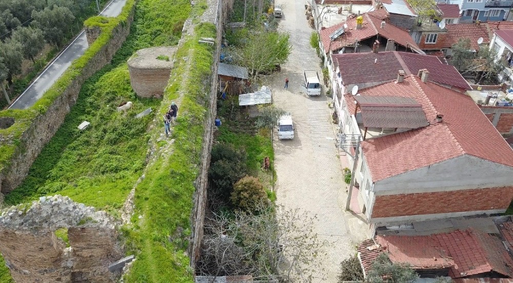 Metrelerce Yükseklikte Ölümcül Gezi