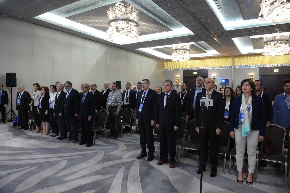 Prof. Dr. Ünsal: Tansiyon Yüksekliği Olan Böbrek Hastaları Tuzu Azaltmalı”