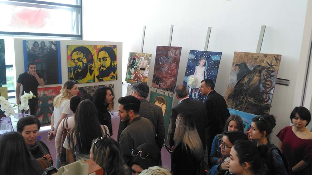 Uü Öğrencilerinden Karma Sergi