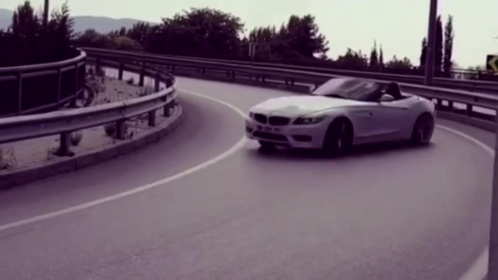 Bursa Kavşaklarında Tehlike Saçan Araçlar Telefon Kamerasına Yansıdı