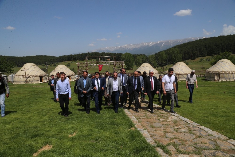 Büyükşehir, Keleste Muhtarları Dinledi