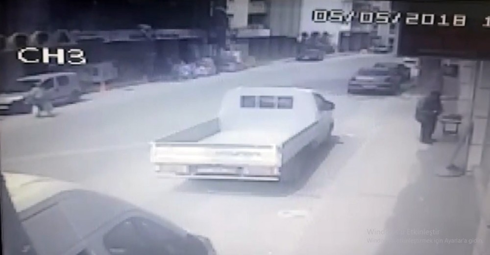 İşçinin İnşaattan Düşmesi Kamerada