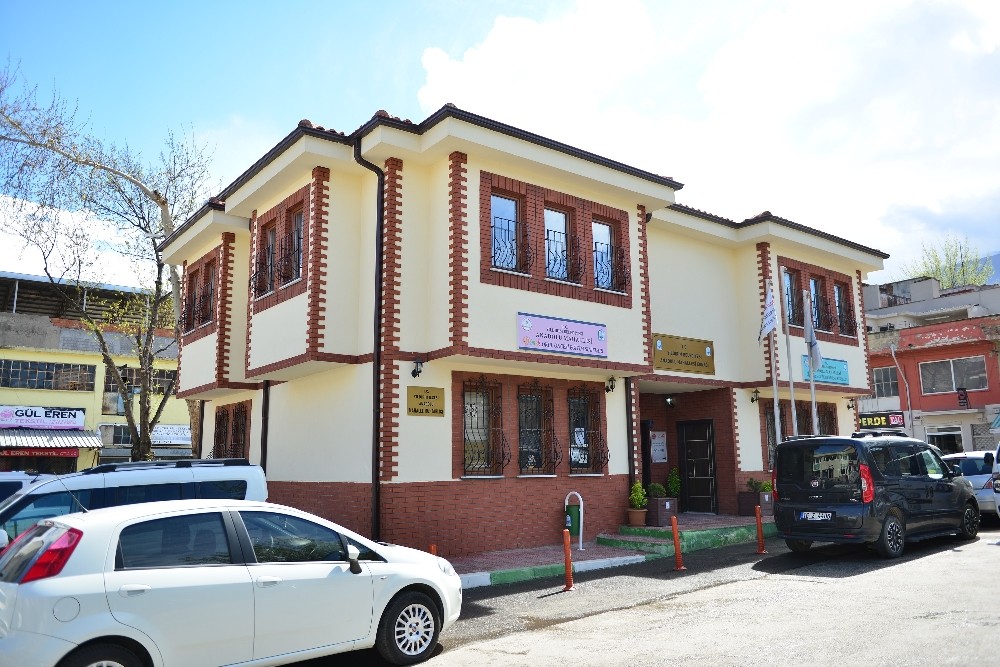 Mahalle Konakları Yıldırıma Değer Katıyor