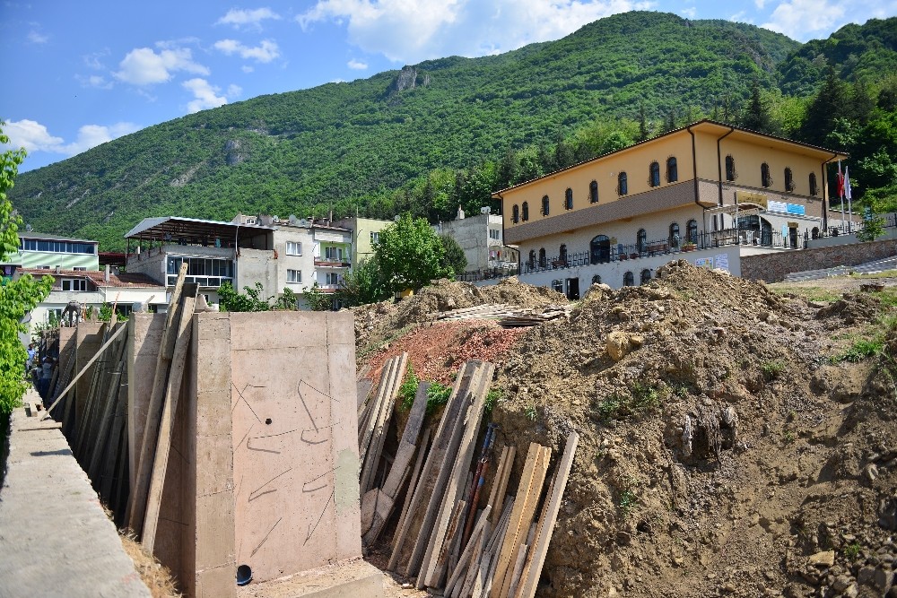 Yıldırım Belediyesinden Akçağlayana Spor Tesisi
