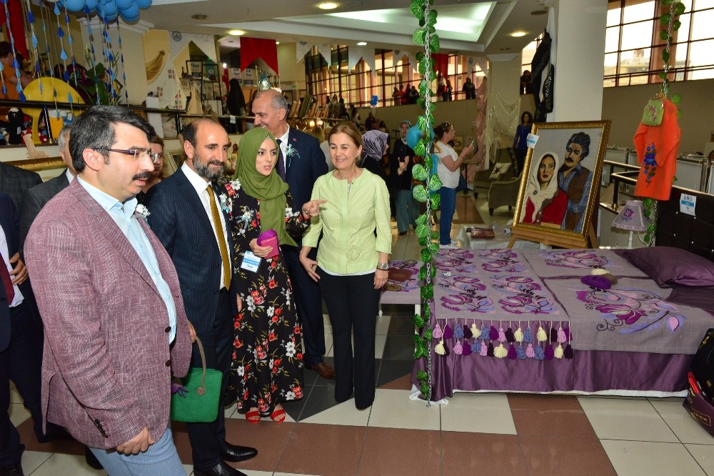 Yıldırımlı Kadınların Eserleri Görücüye Çıktı